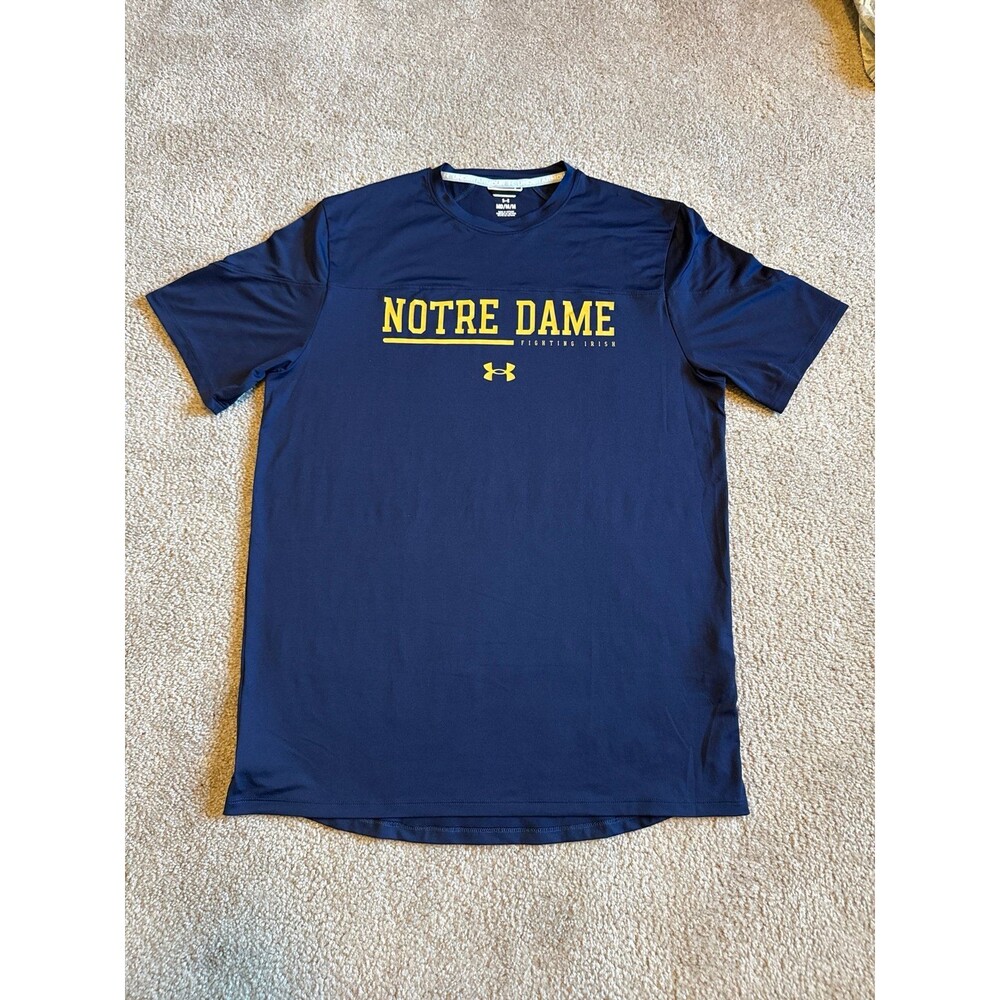 Notre Dame Fighting Irish Men’s Under Armour Athletic Shirt Size Medium